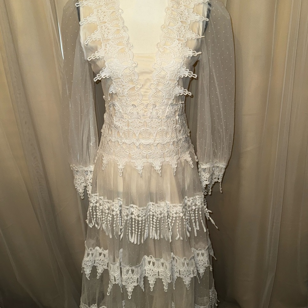 Elegant White Lace Dress
